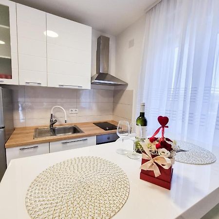 Apartment Ane 2 Tisno Buitenkant foto